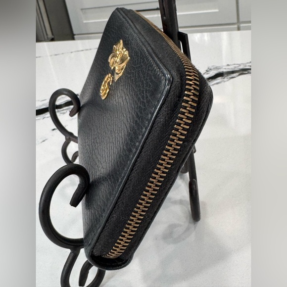 Gucci GG Marmont Bow Zip Around Wallet Black Leather Gold Logo - Picture 4 of 13